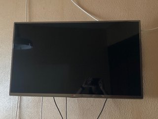 Televisión LG de pared 60x30cm