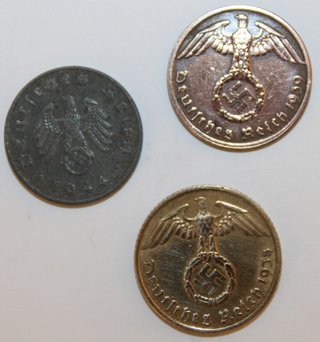 Trío de monedas alemanas históricas