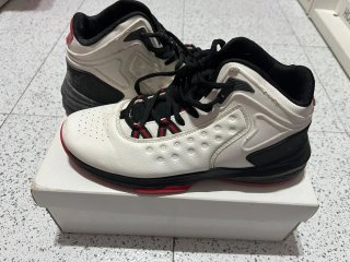 Zapatillas de Baloncesto talla 38