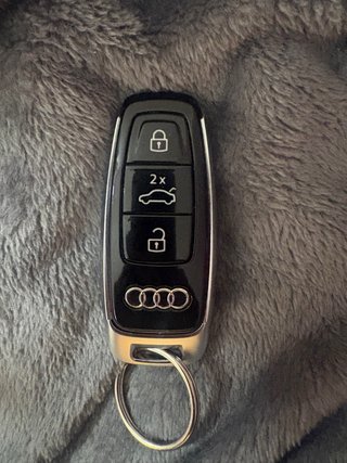 Llave original Audi A6 C8, A7, A8, Q7, Q8