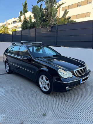 Mercedes-Benz Clase C 2005