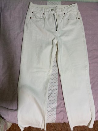 Vaqueros Blancos Stradivarius Talla S