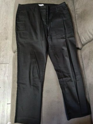 Pantalón negro