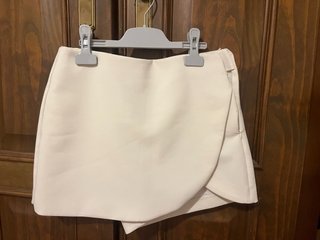 Falda pantalón blanca Zara