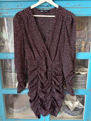 Vestido Zara con estampado de corazones