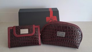 Cartera y Neceser Guy Laroche