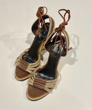 Sandalias de piel, tacón cuña, marca FLUXA