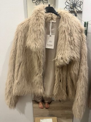 Chaqueta de pelo beige