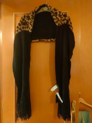 Bufanda Cortefiel Punto y Pelo Leopardo