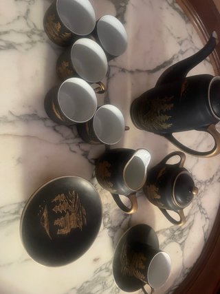 Juego de Café Oriental Negro y Dorado