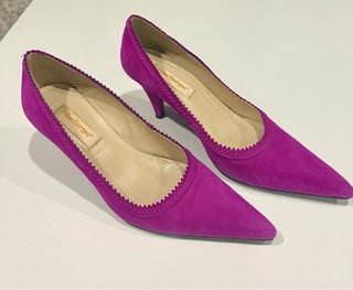 Zapatos de salón Pilar Burgos, ante color burdeos
