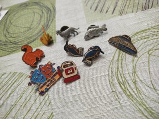 Lote de 8 Pins Vintage Años 90