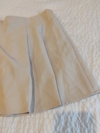 Minifalda de polipiel beige
