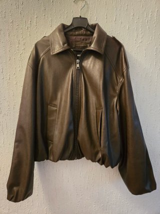 Chaqueta marrón efecto piel Berskha