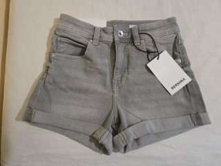 Short gris Bershka