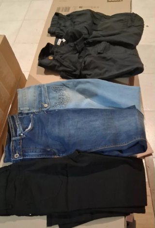 Lote de 5 pantalones de mujer