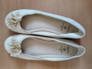 Zapatillas tipo bailarina Sfera blancas