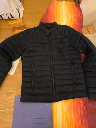 Chaquetón acolchado negro