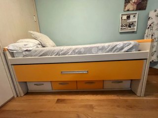 Dormitorio Juvenil con Cajones.