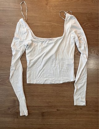 Top blanco manga larga Bershka