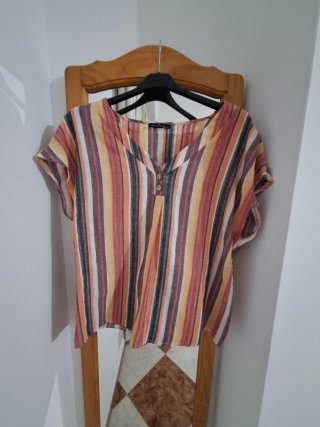 Blusa de rayas multicolor