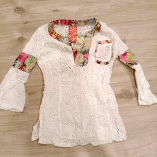 Camiseta Muchacha Estilo Étnico