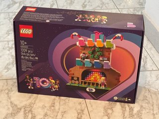 LEGO 4002022 Set Exclusivo 10 Aniversario Friends