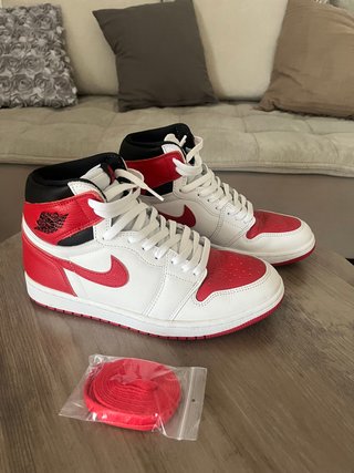 Nike Air Jordan 1 Mid Rojo y Blanco