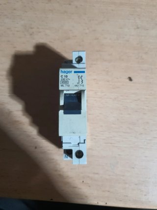 Magnetotérmico Hager C10