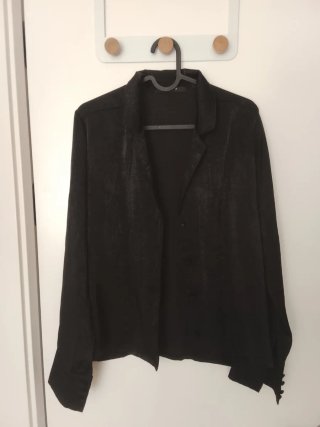 Blusa Negra satinada Systemaction Talla M