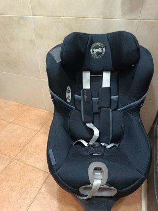 Silla de coche Cybex negra