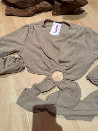 Blusa Beige con Lazo NANAI