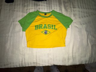 Camiseta Crop Top Brasil Amarilla y Verde