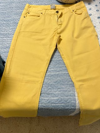 Pantalón Amarillo