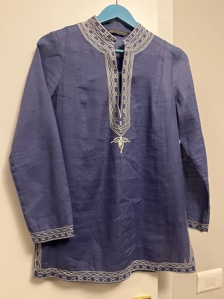 Blusa Zara Azul Grecia con Bordados Talla S