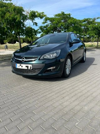 Opel Astra J