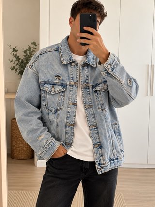 Cazadora vaquera Bershka oversize