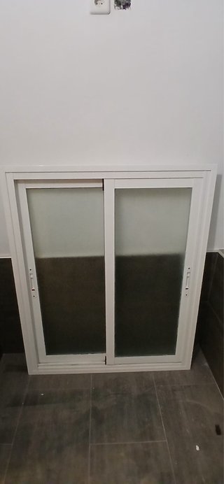 2 Ventanas de Aluminio Blanco 1.20x1.00m