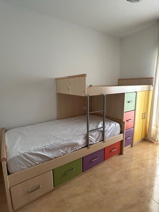 Cama nido con cajones y armario