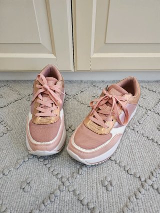 Zapatillas Deportivas Rosa y Blanco Talla 39