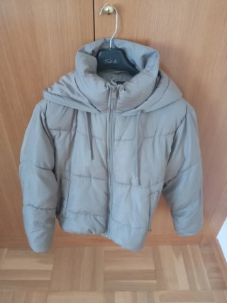 Plumas de mujer beige