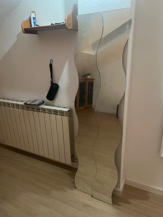 Espejo IKEA de pared ondulado