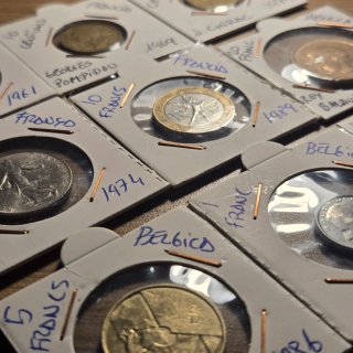 EL MUNDO _ Lote de 9 Monedas Internacional [04]