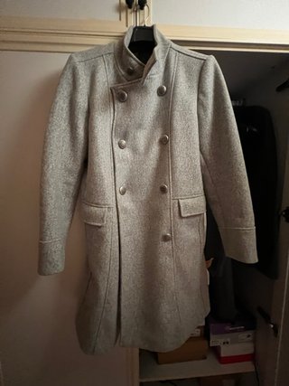 Abrigo Zara Man Gris