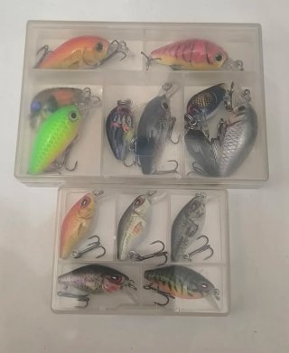 Set de 14 Señuelos de Pesca con Caja