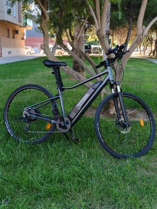 Bicicleta Eléctrica con Frenos Hidráulicos