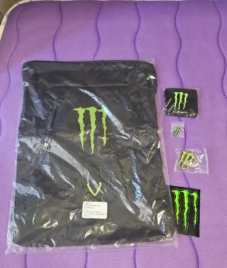 Set de Accesorios Monster Energy