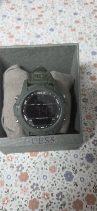 Reloj Guess Verde Oliva