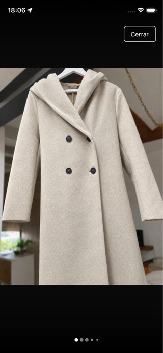 Abrigo Zara con capucha beige talla XS