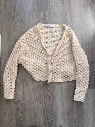 Chaqueta de punto crochet Zara beige Talla S